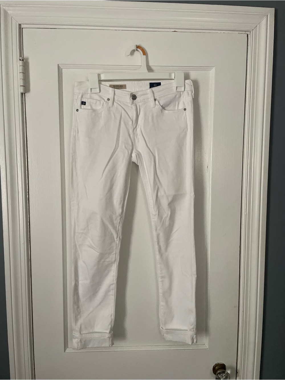 AG Adriano Goldschmied Women’s White Slim Straight Jeans “Stevie Ankle” Sz 25